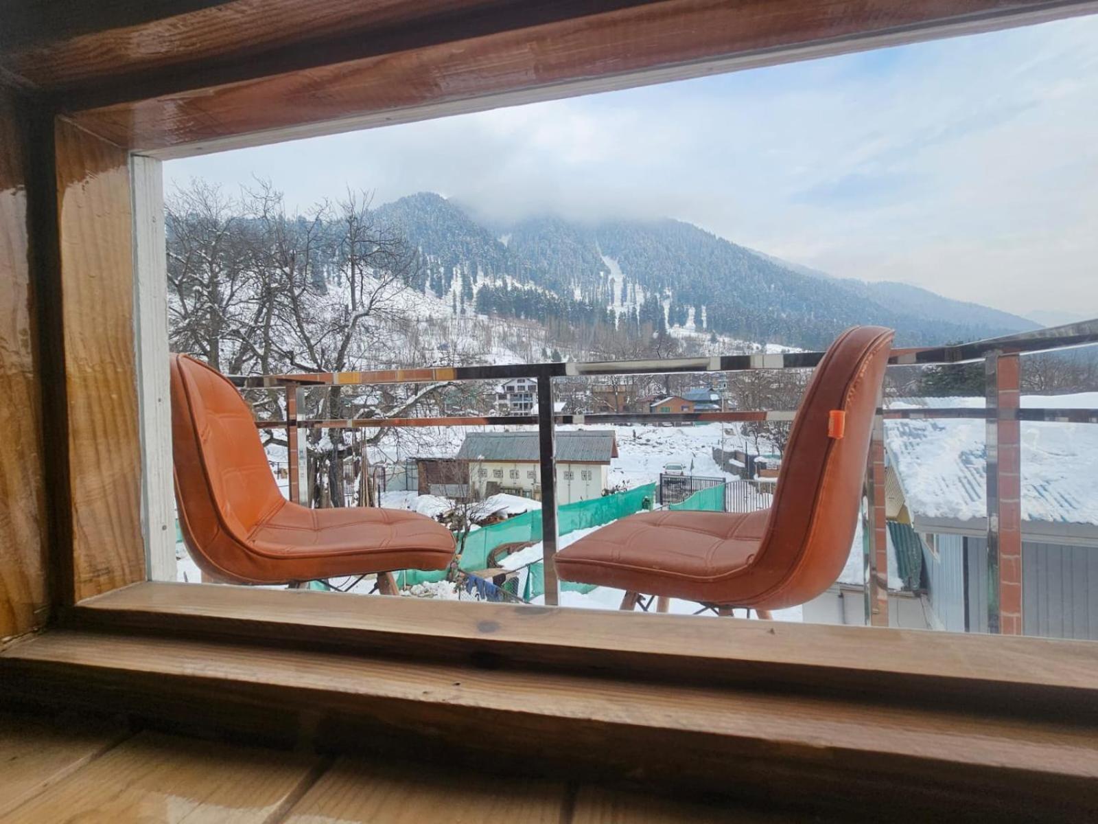 Hotel Delta View Pahalgām Zewnętrze zdjęcie